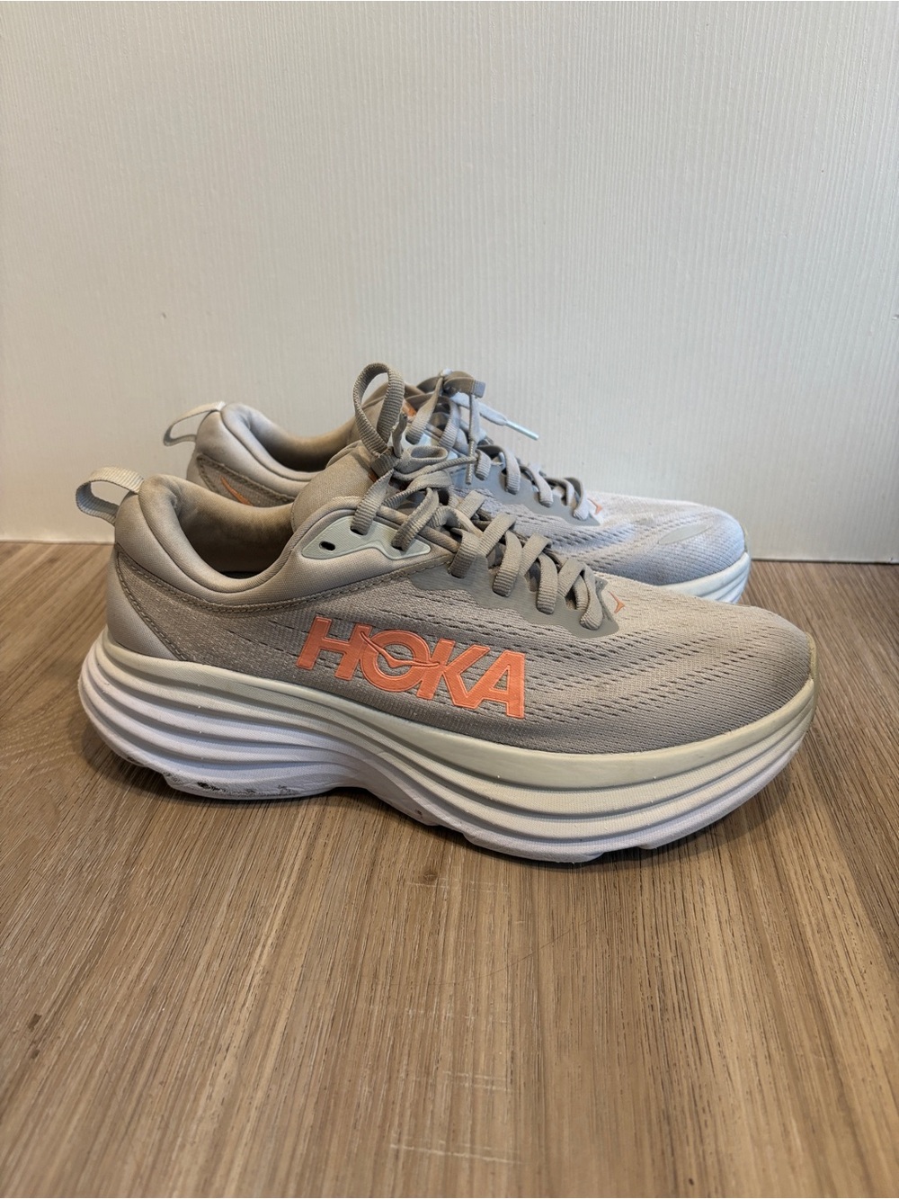Hoka Women’s Bondi 8 Gray Peach Sneakers Running Walking Comfort Size 8